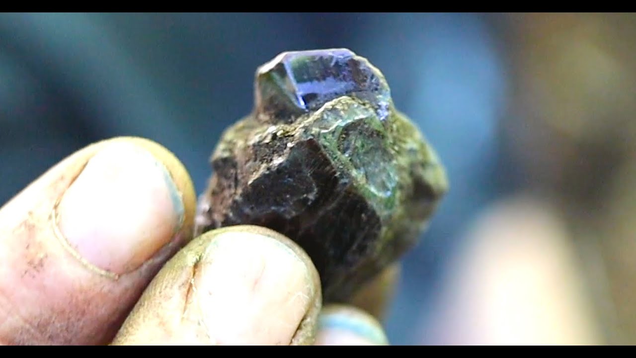 Chasing Titanite Crystals in Ontario