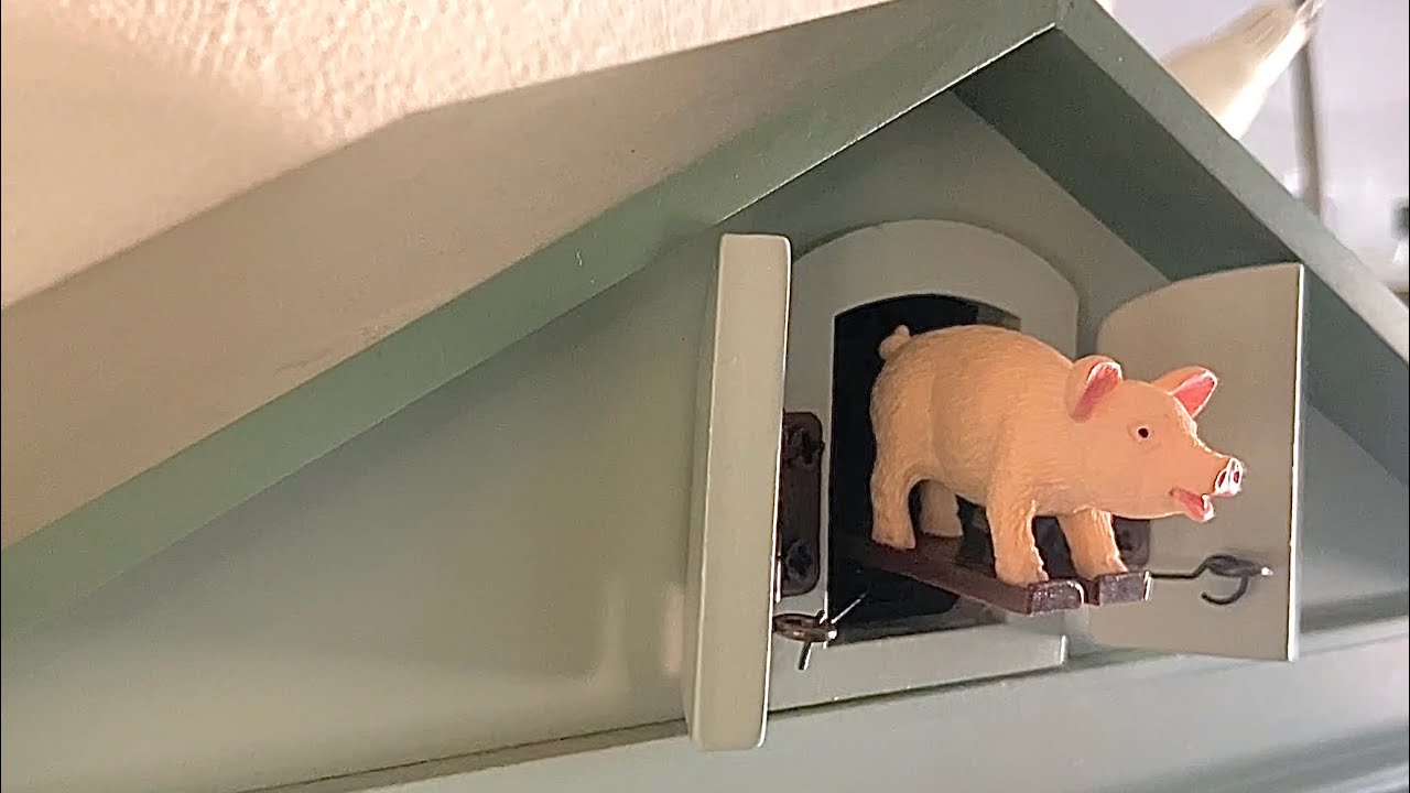 Modern cuckoo clock (rare German design)