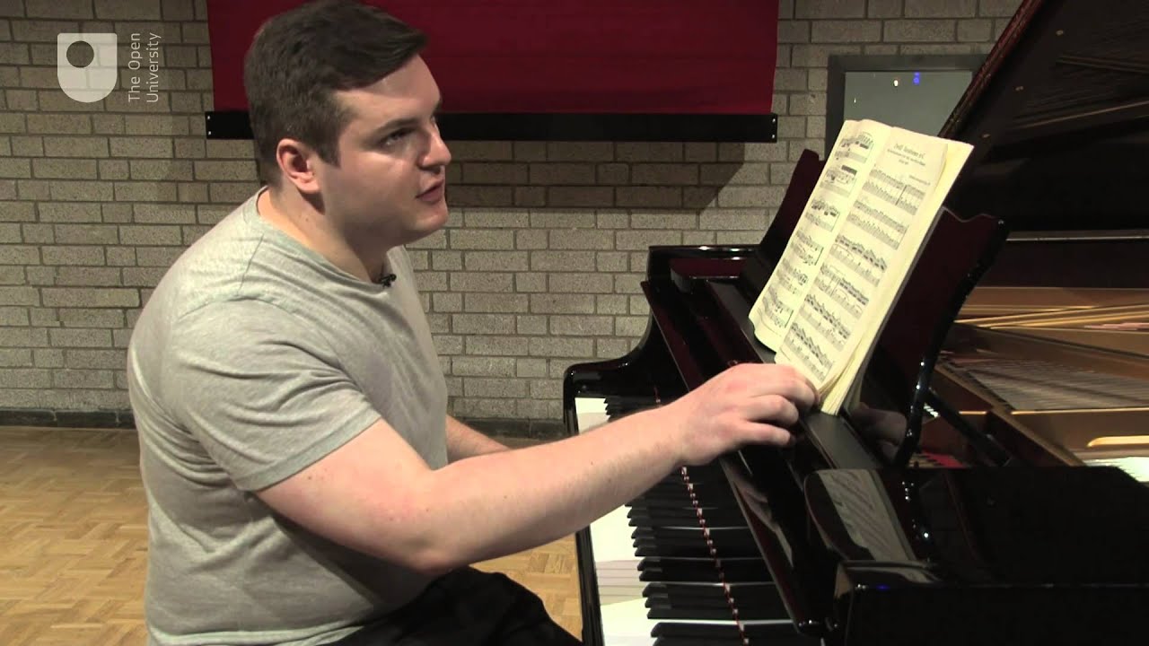 How does a pianist view a score? – How to use a musical score (4/12)