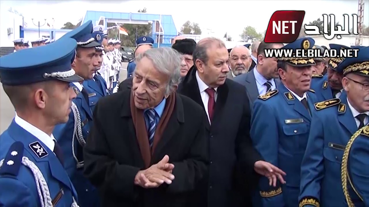 شاهدوا كيف يتعامل العقيد لهبيري مع عناصر الشرطة؟!