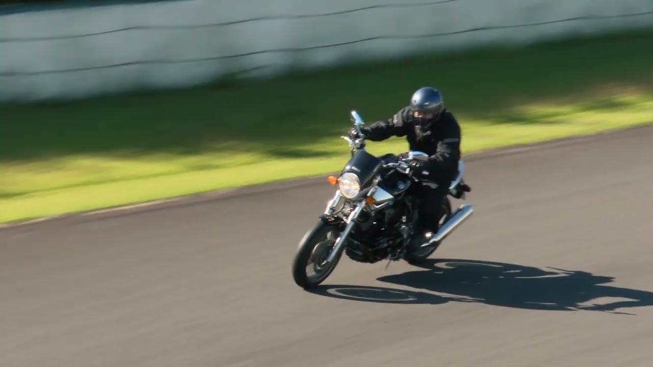 HISTORIIC MODELS DEMONSTRATION RUN  BT1100 Bulldog