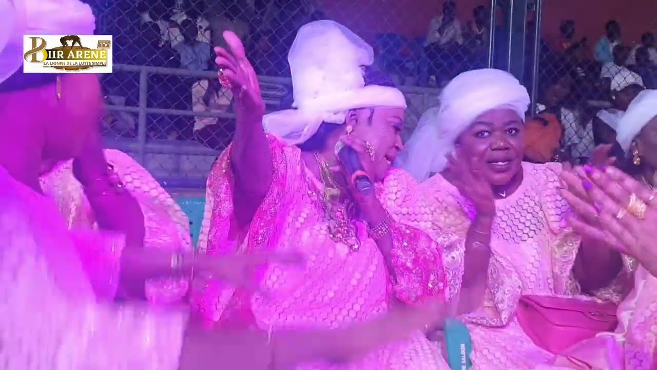 SPECIAL YA NDEYE FATOU A DOMICILE SUR SON GALA DE LUTTE A KAOLACK 07 décembre 2024