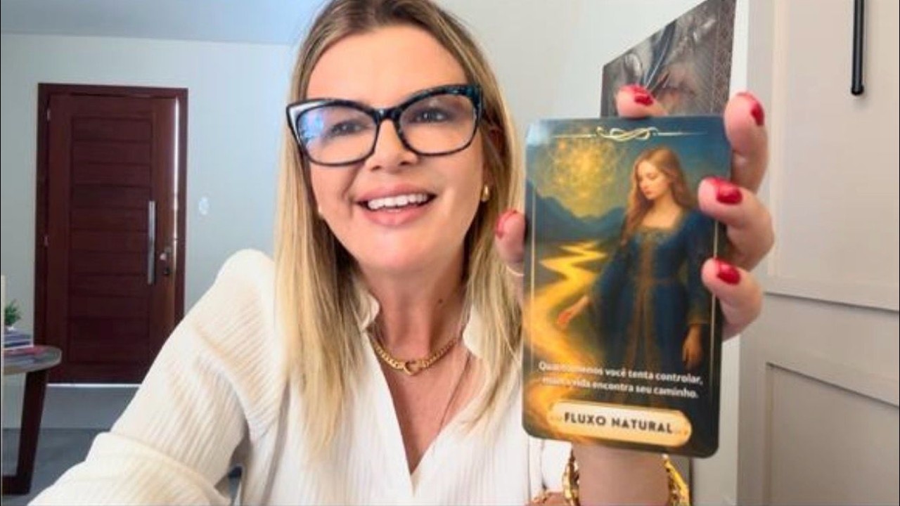 5 SIGNOS QUE VÃO BRILHAR EM 2026 ✨ + 3 QUE PODEM SURPREENDER #tarot  #baralhocigano #2026 #signos