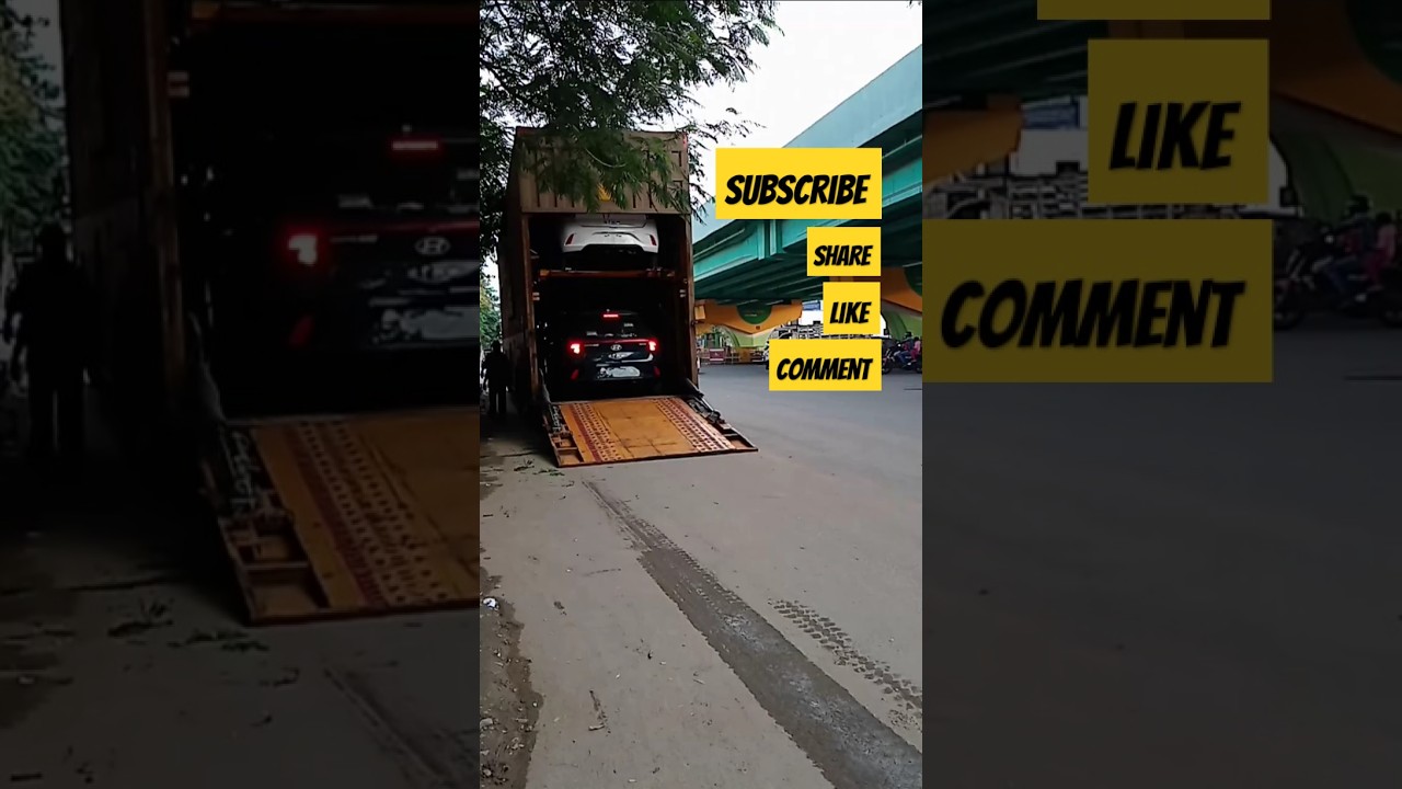 HYUNDAI NEW CAR UNLOADING FROM THE CONTAINER TRUCK