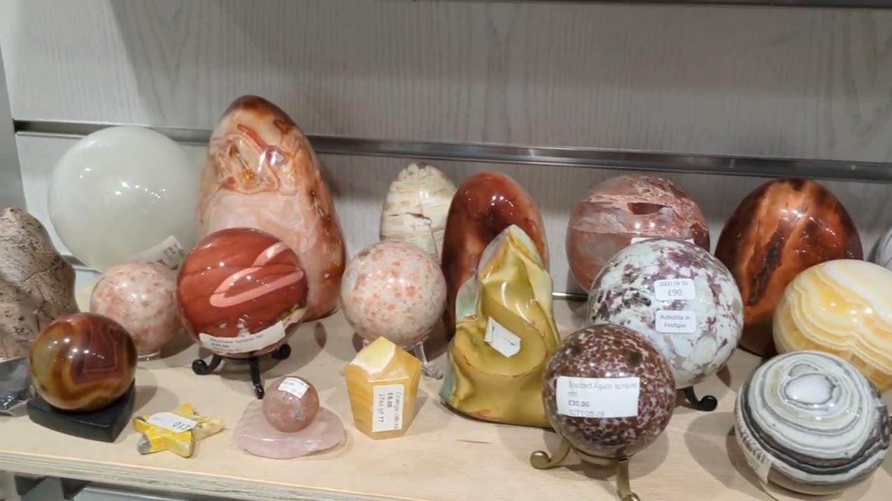 Rock & Gem Shop @Ambleside - Lake District 8/2/26