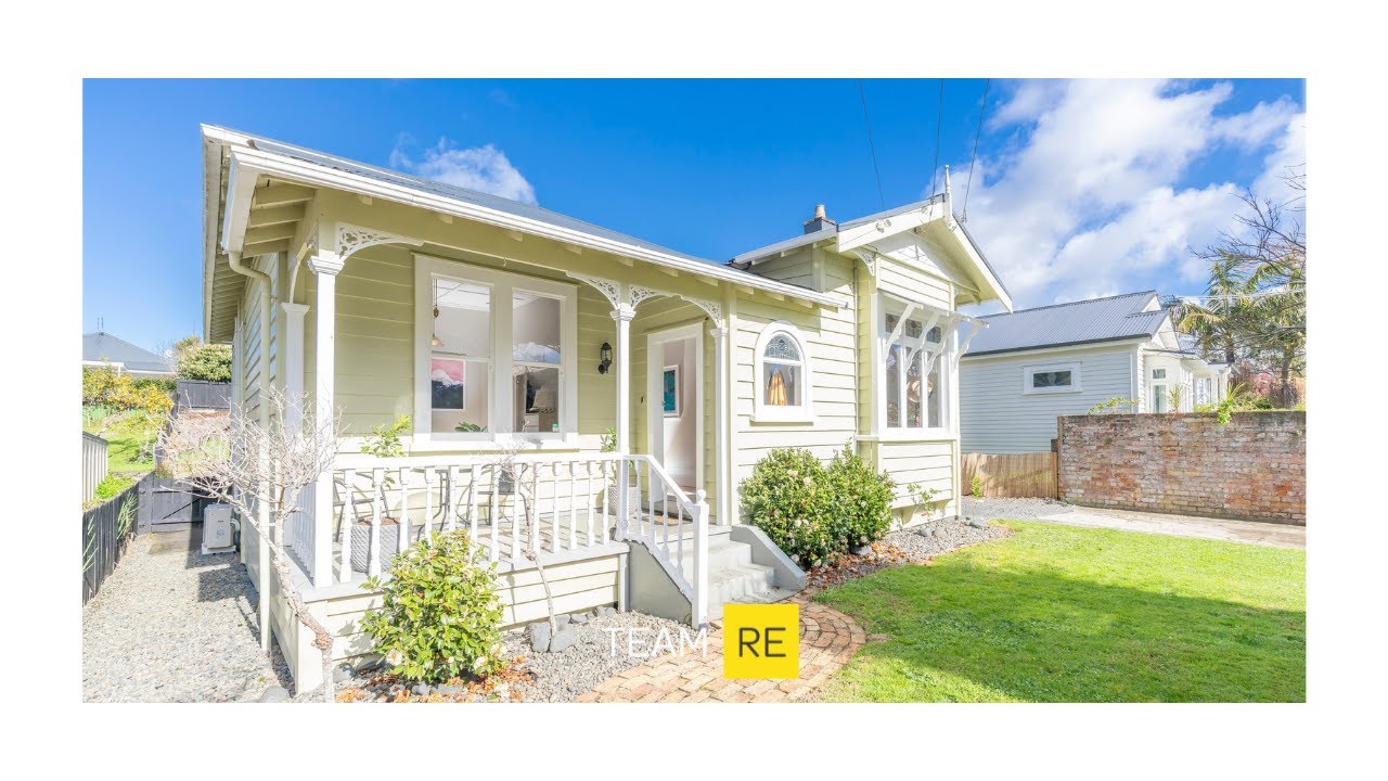 12 Leslie Avenue, Sandringham