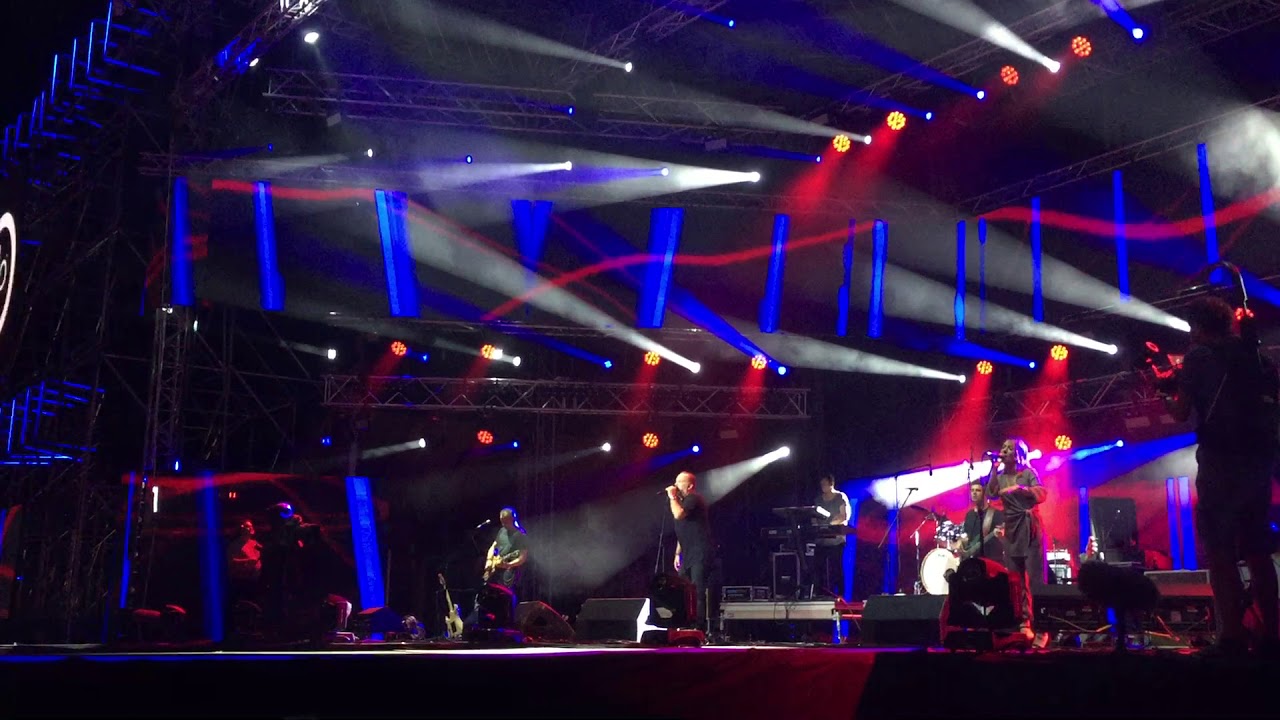 Toni Cetinski - Onaj ko te ljubi sretan je (uživo Beograd, Ušće, Music week, 23.08.2019)