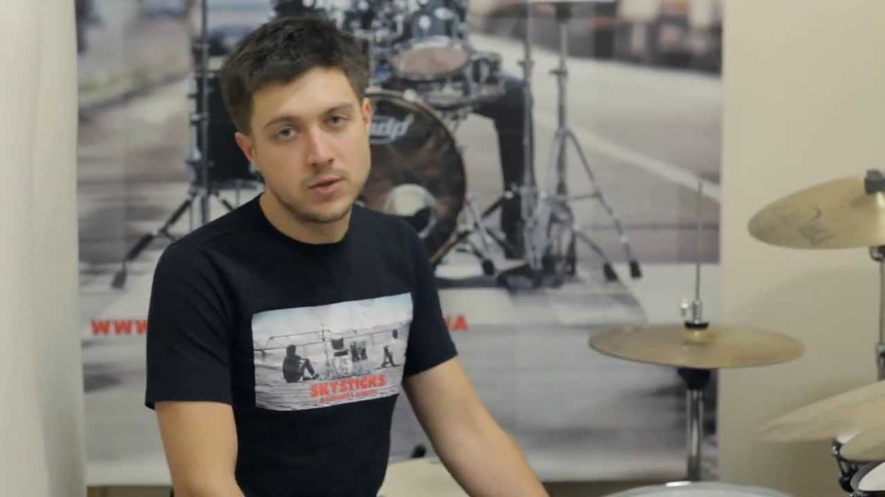 Уроки игры на барабанах в Киеве! SkySticks Drummers School
