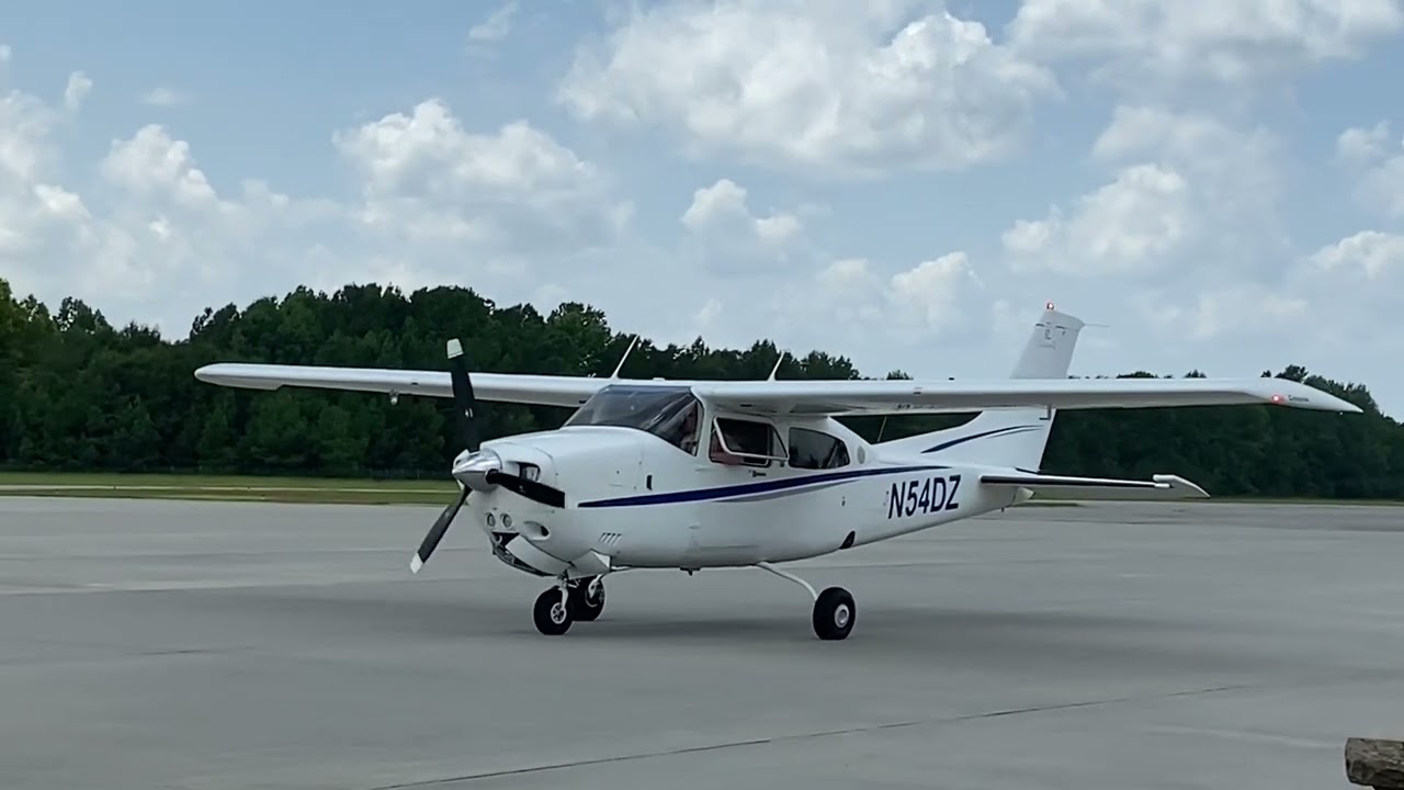 A Private Cessna T210N starting up and taking off from KSPA.