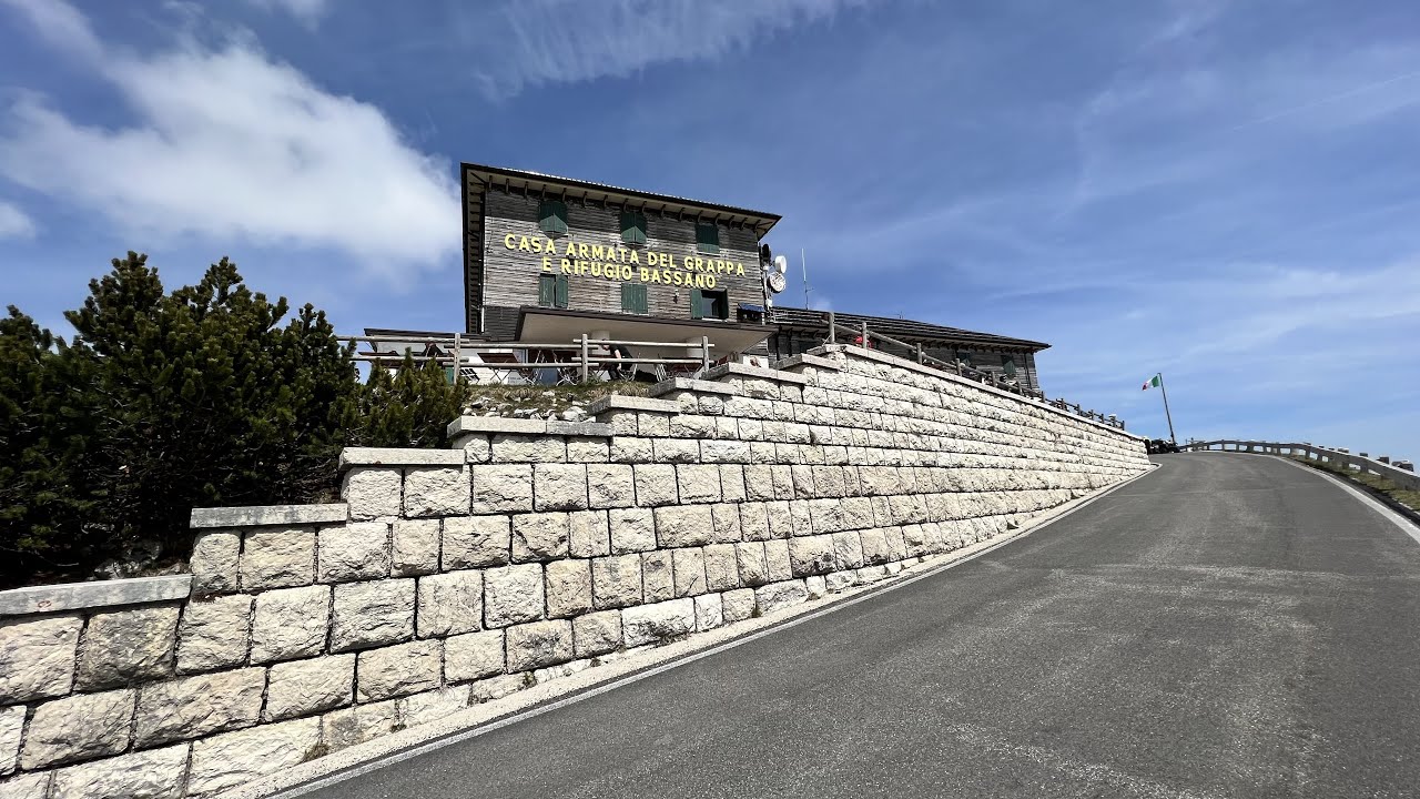 Sentiero 100 - Valle Santa Felicita - Cima Grappa e ritorno per sentiero 180 29/04/2023
