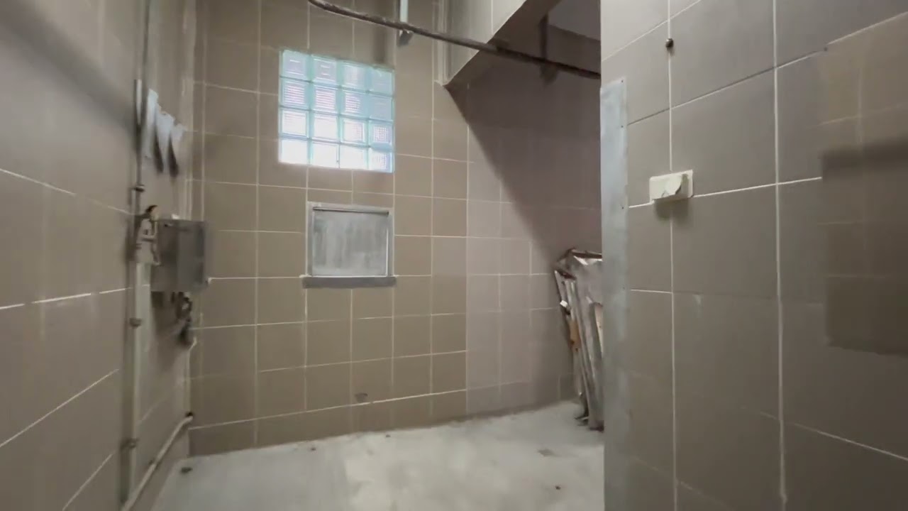 Działka z halami po masarni w Makowie Nowym