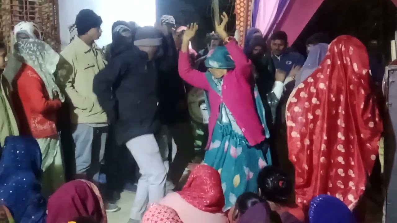नचत बब्बर शेर रे 