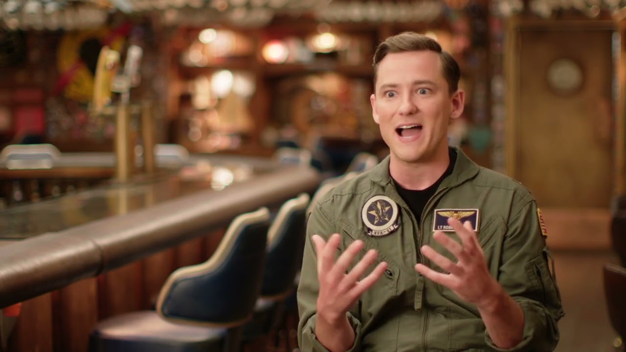 Top Gun: Maverick - Itw Lewis Pullman (Official Video)