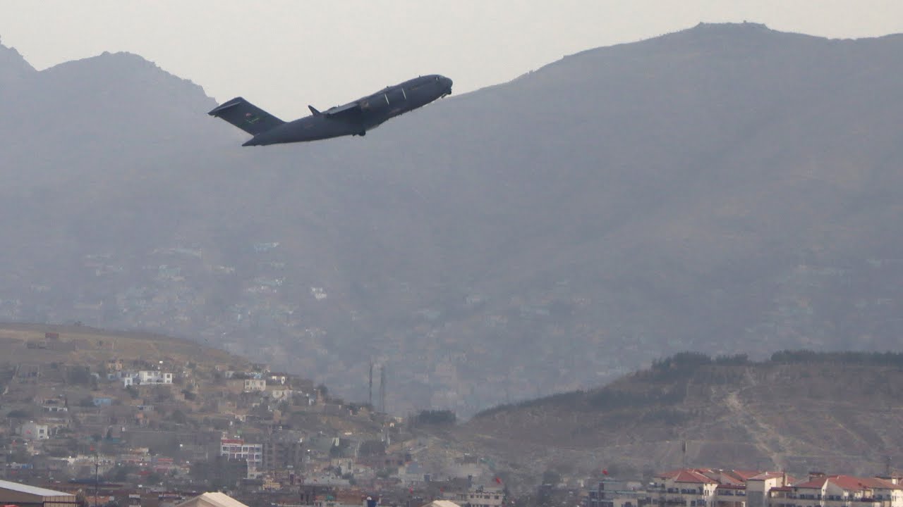Ukrainian soldiers go into Kabul, rescue translators bound for Canada in daring operation