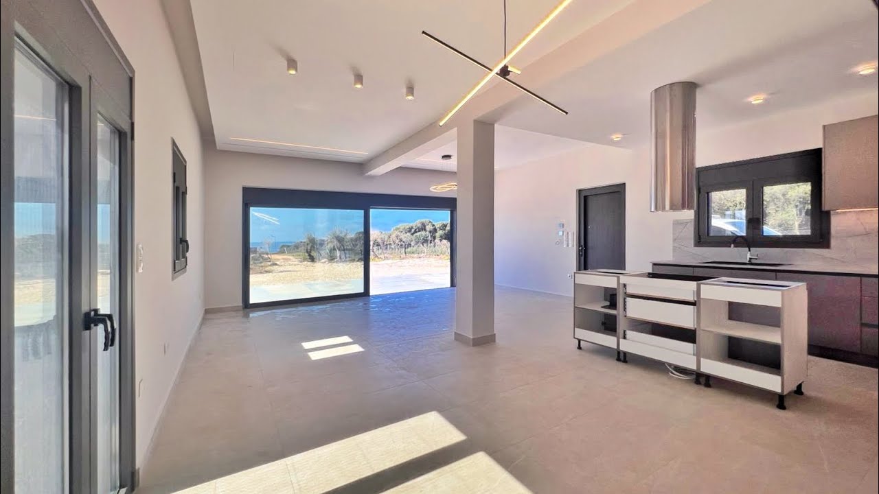 2270757 -Seafront Luxury New-Build House | 109.70 sq.m.
