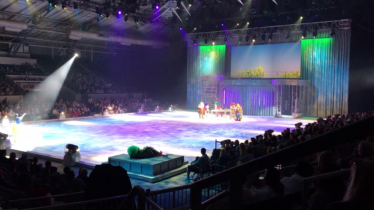 Disney on ice. Snow White and the seven dwarfs.