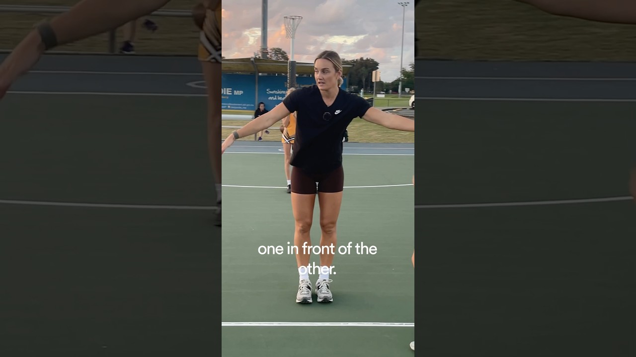 Liz watson shares some tips for WA and GA positioning from the throw in 🏐⭐️#netball