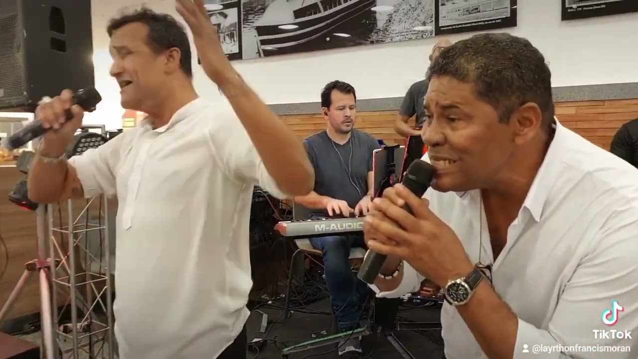 Francis Conjunto os Devaneios