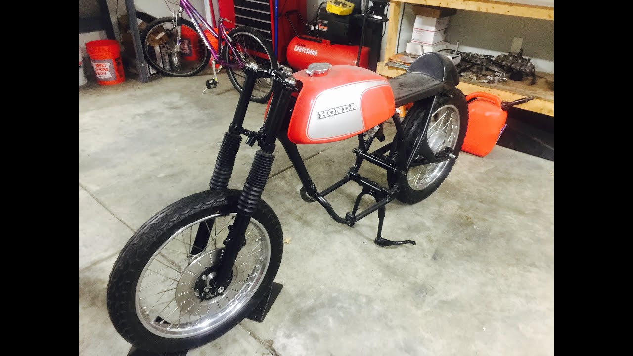 Cafe Racer Build Part 32 : Assembly Time! Clamps, Forks & More