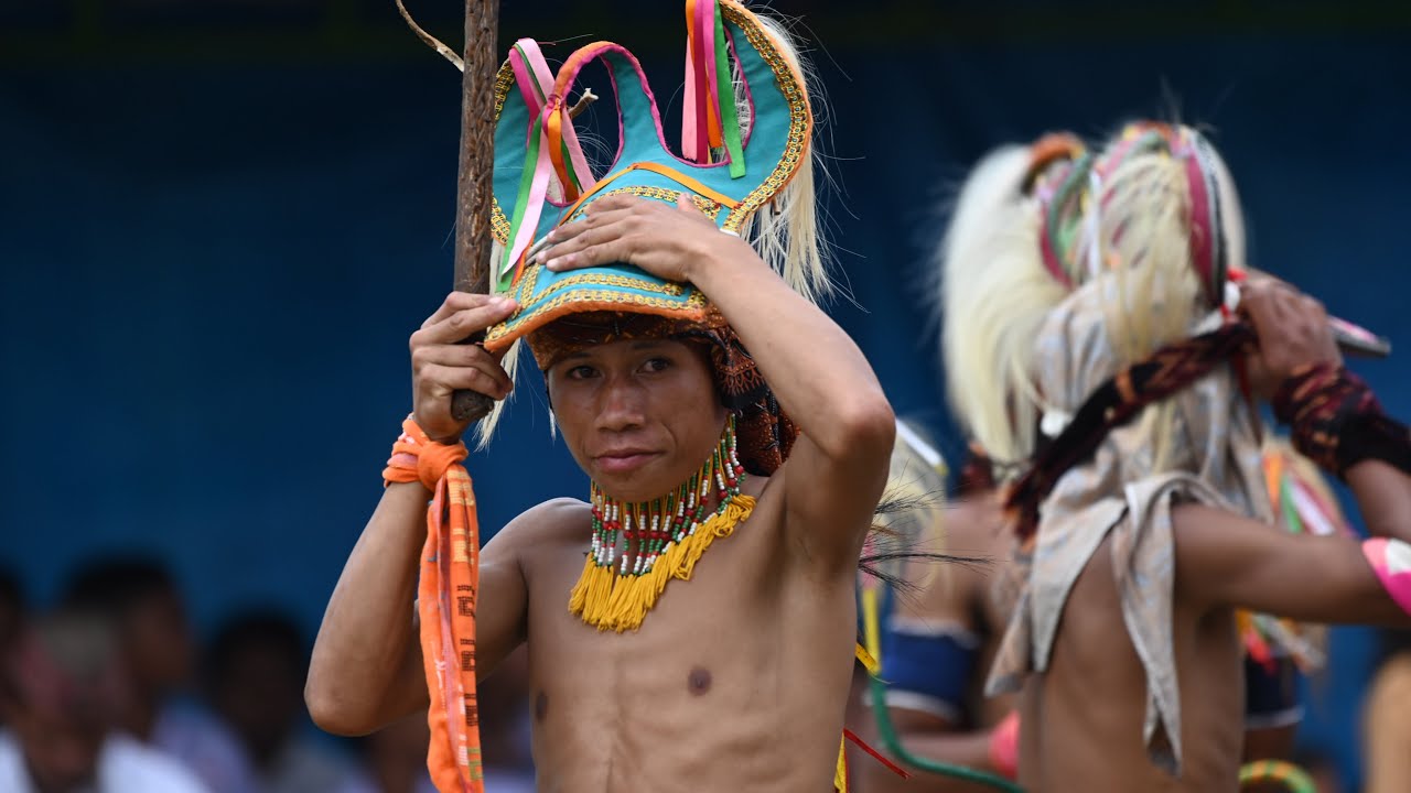Flores – Between Volcanoes and Ancestral Tribes