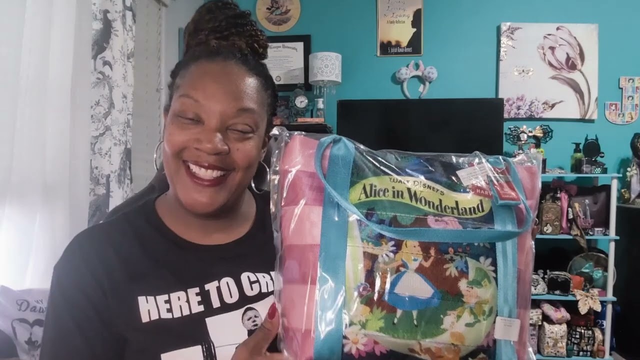 Shop Disney | Disney Store unboxing 