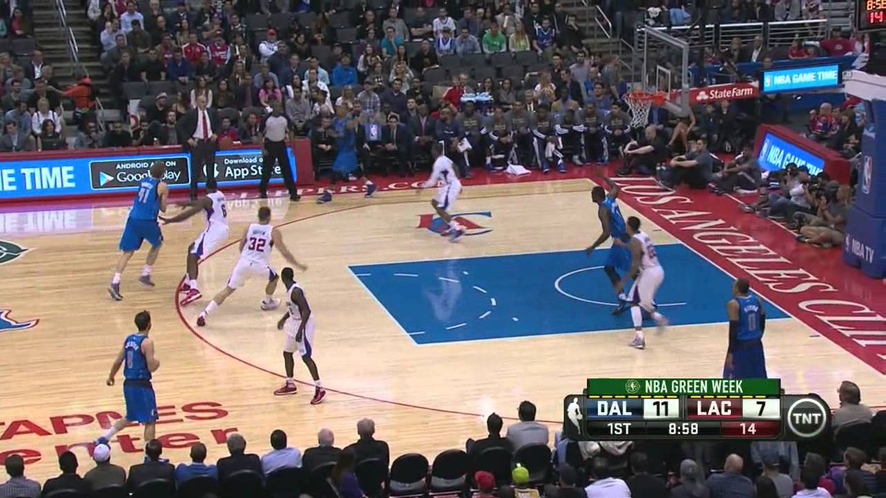 DeAndre Scared of Dirk's Shot