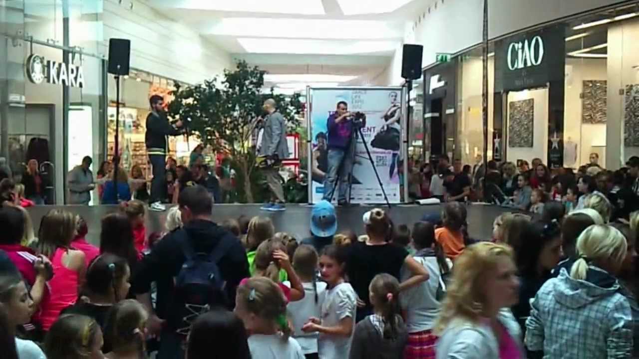 Flash mob Ostrava Avion 22.9.2012