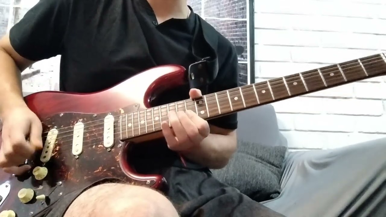 While my guitar gently weeps guitar solo cover Beatles