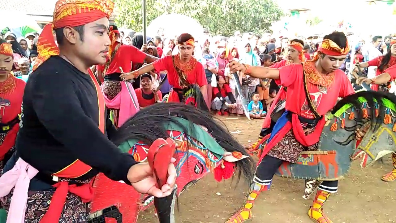 Prajurita Ebeg Tri budoyo Kuda Lumping Banyumasan Minggu 29 September Jam 14 00 GADING Kroya CILACAP
