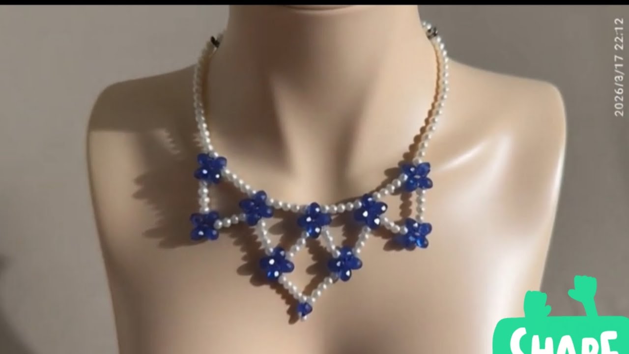 Hayy try this blue white beads magic nacklace diy 