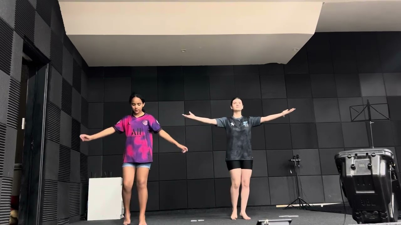 Coreografia Vitória no Deserto - Aline Barros