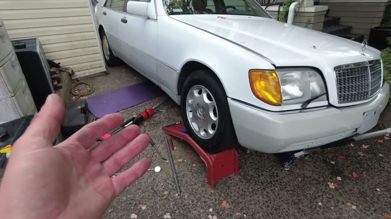 1992 Mercedes 600SEL project. Part 3. Right exhaust pipe damage repair