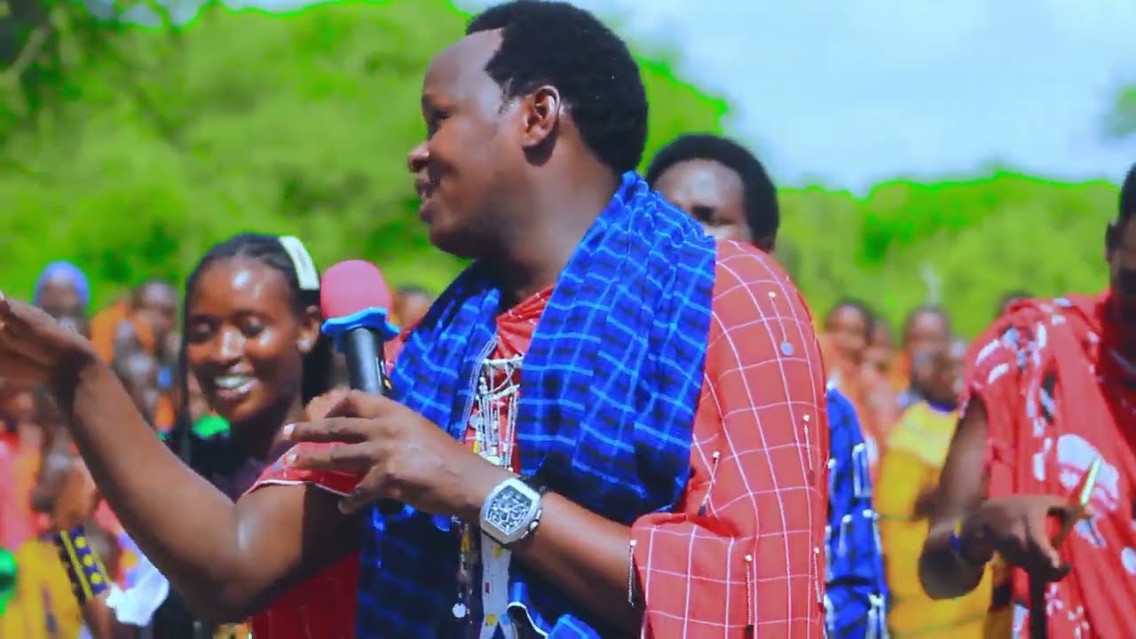 FRANK SHAPEI FT PAULO SIRIA MARIKINO LIVE PERFORMING 