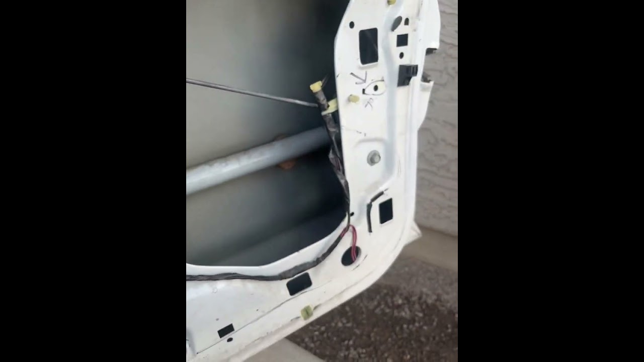 Replace Ford Crown Victoria Window Regulator For $60