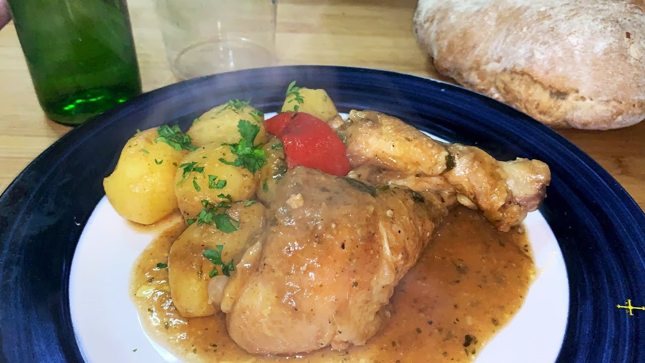 PITU  CALEYA   CON PATATINOS /( POLLO DE CORRAL) FREE RANGE CHICKEN