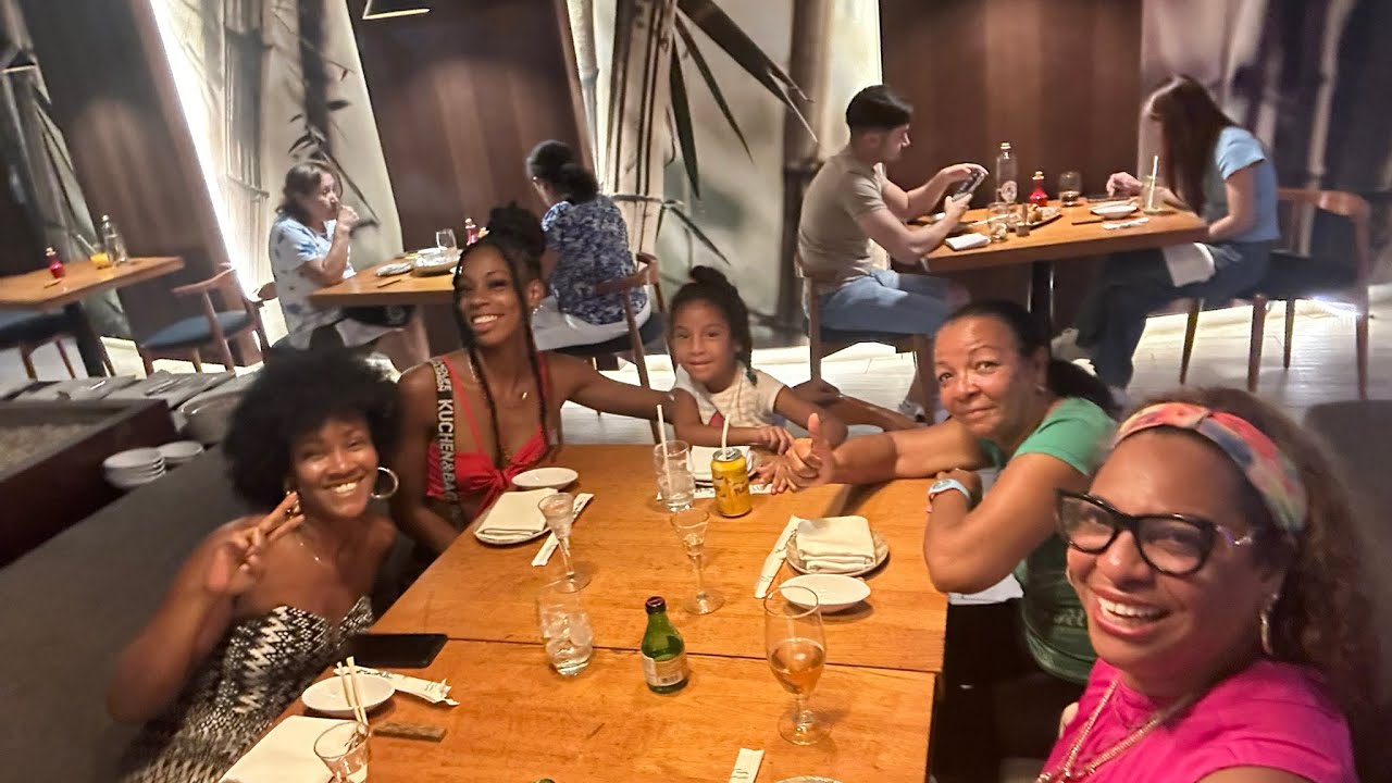 Rico restaurante japones en Cuba,hotel Melia habana!👍🏼.En familia🇨🇺🌏🇺🇸