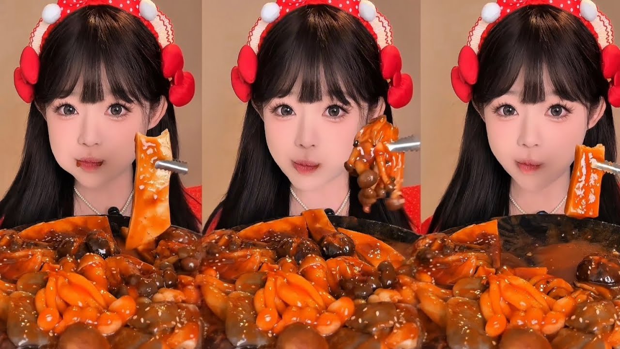 [ASMR][МУКБАНГ] ЭКСТРИМНО ОСТРЫЙ ХОТ-ПОТ: гигантская рыбная котлета, грибы и морепродукты в густо...