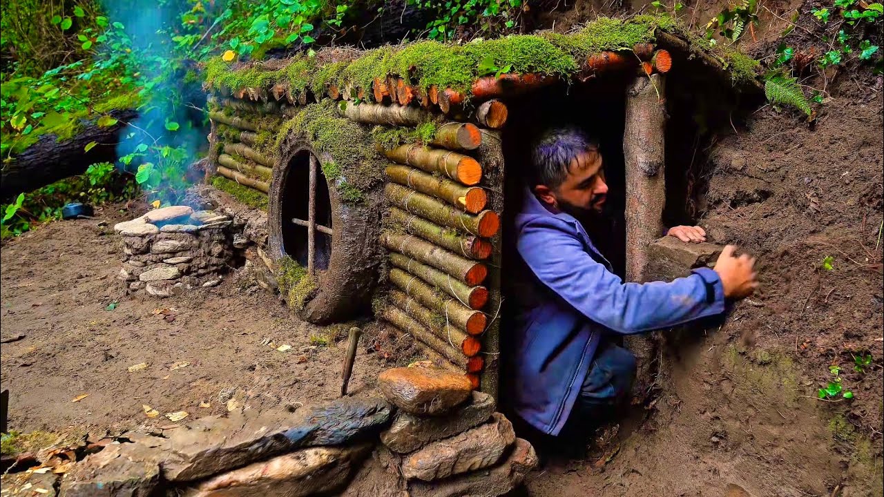 Bushcraft Winter Camping; Building a Warm and Cozy Underground Shelter for Survival