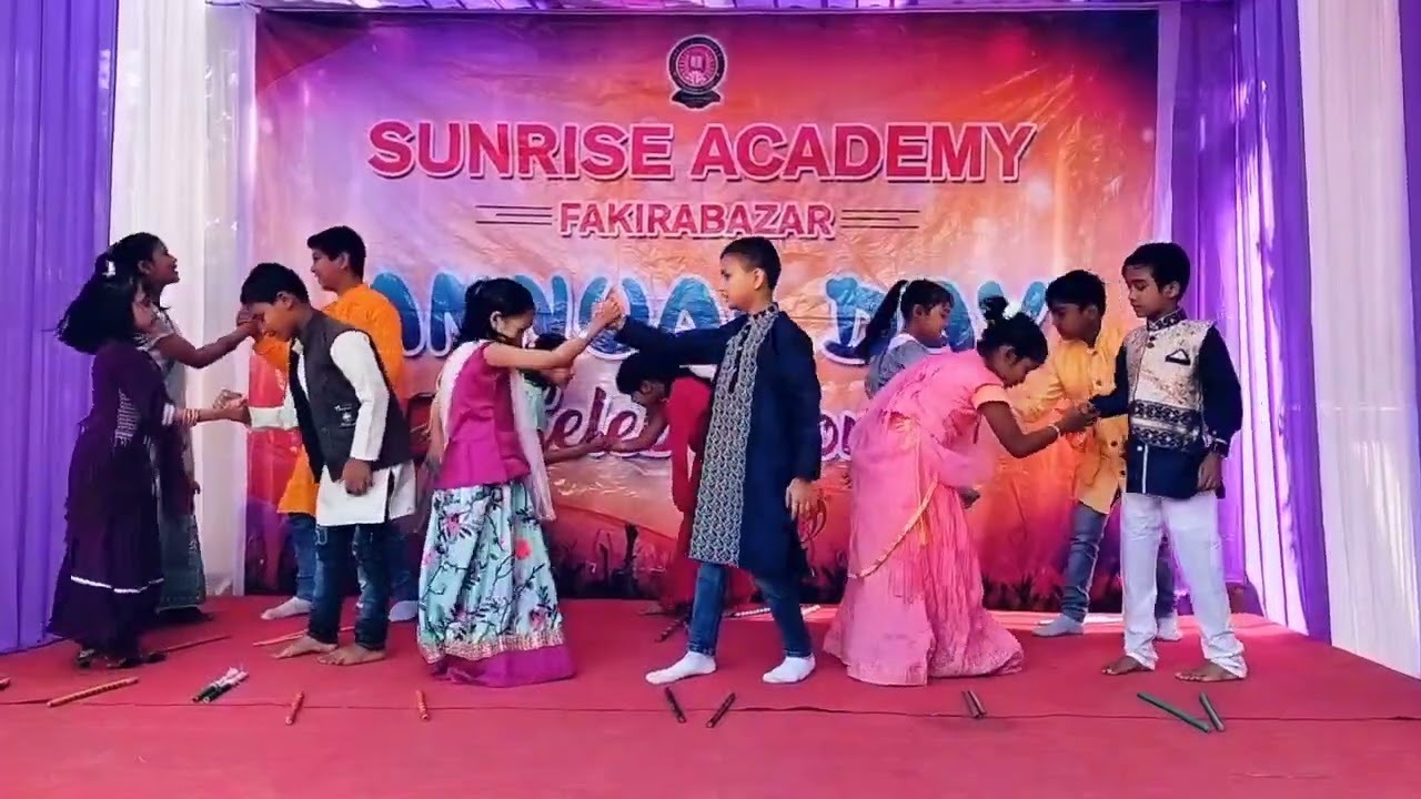 Cute students dance 🌹🌹