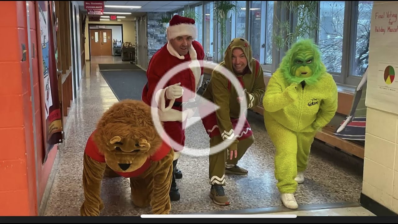 Christmas 2022 - Mascot Race