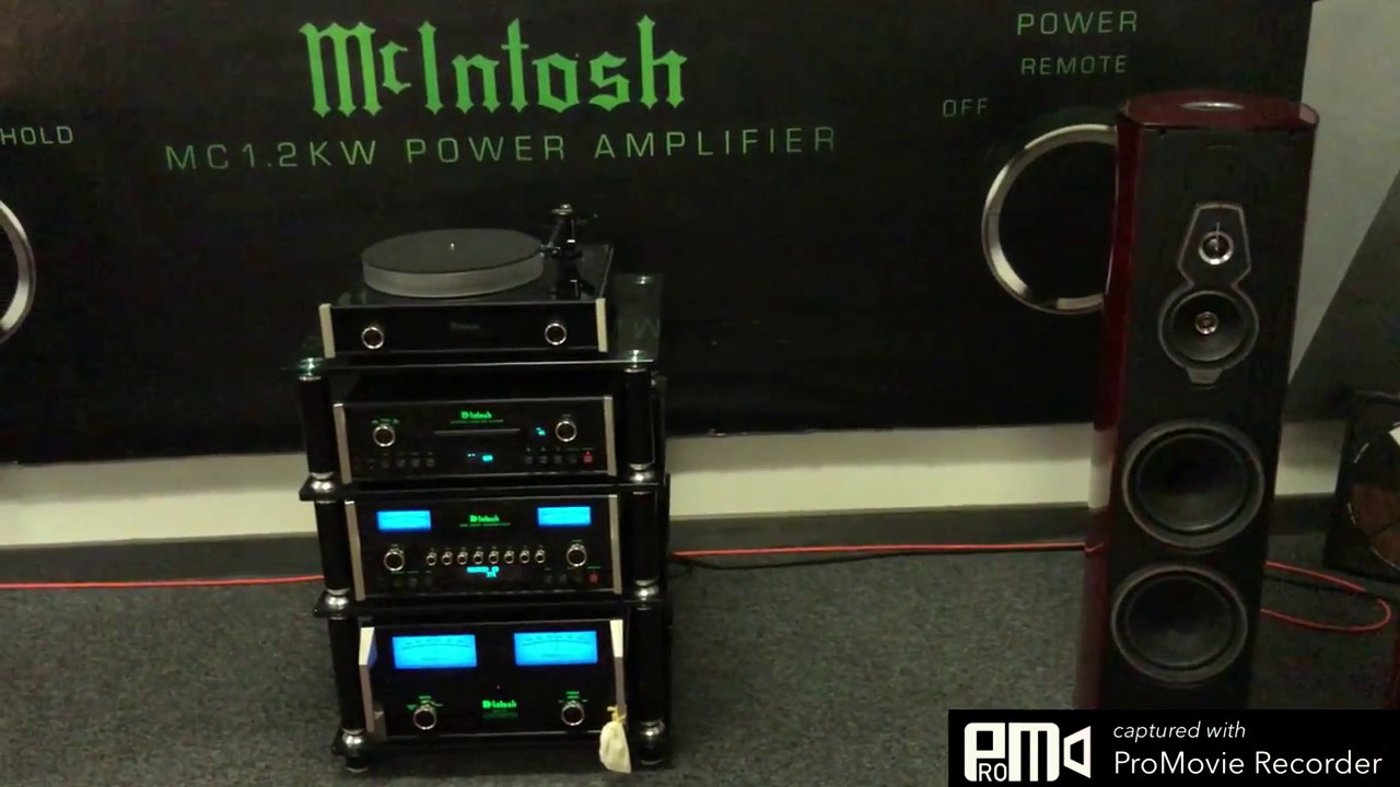 Fascinating Saxophone Jazz played by McIntosh MCD500 sacd player