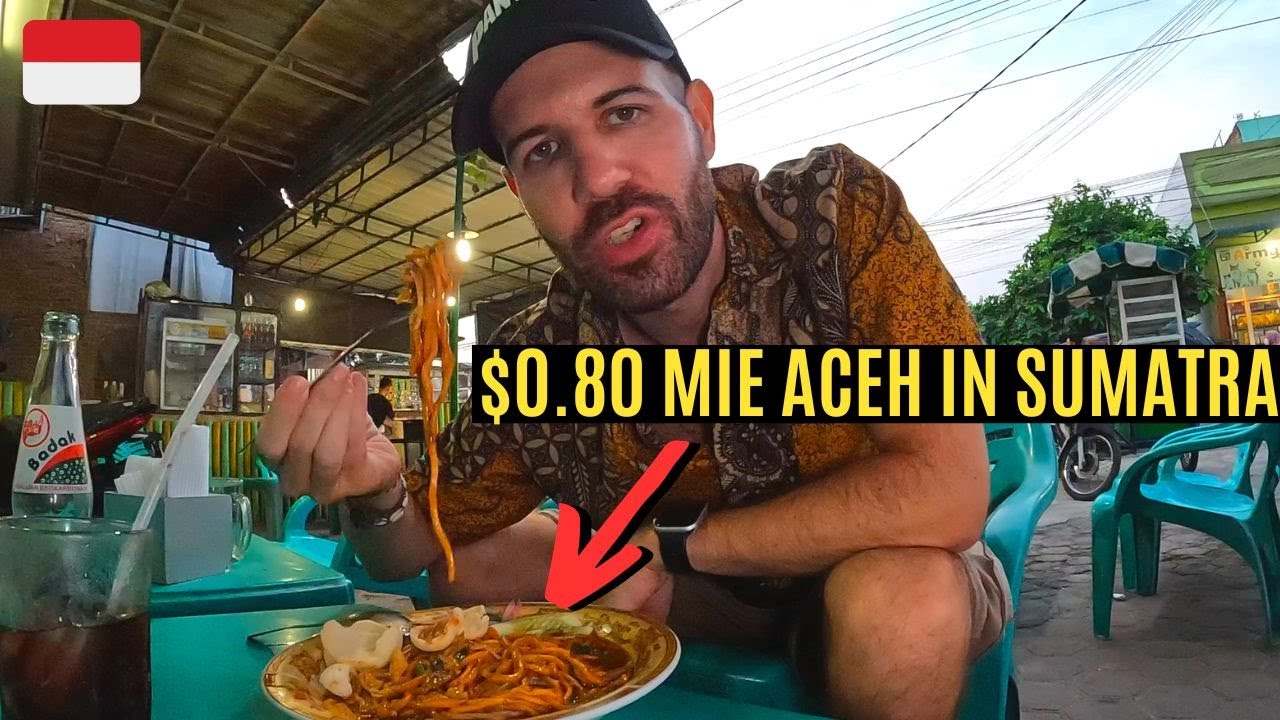 First Time Eating MIE ACEH NOODLES in Sumatra, Indonesia 🇮🇩