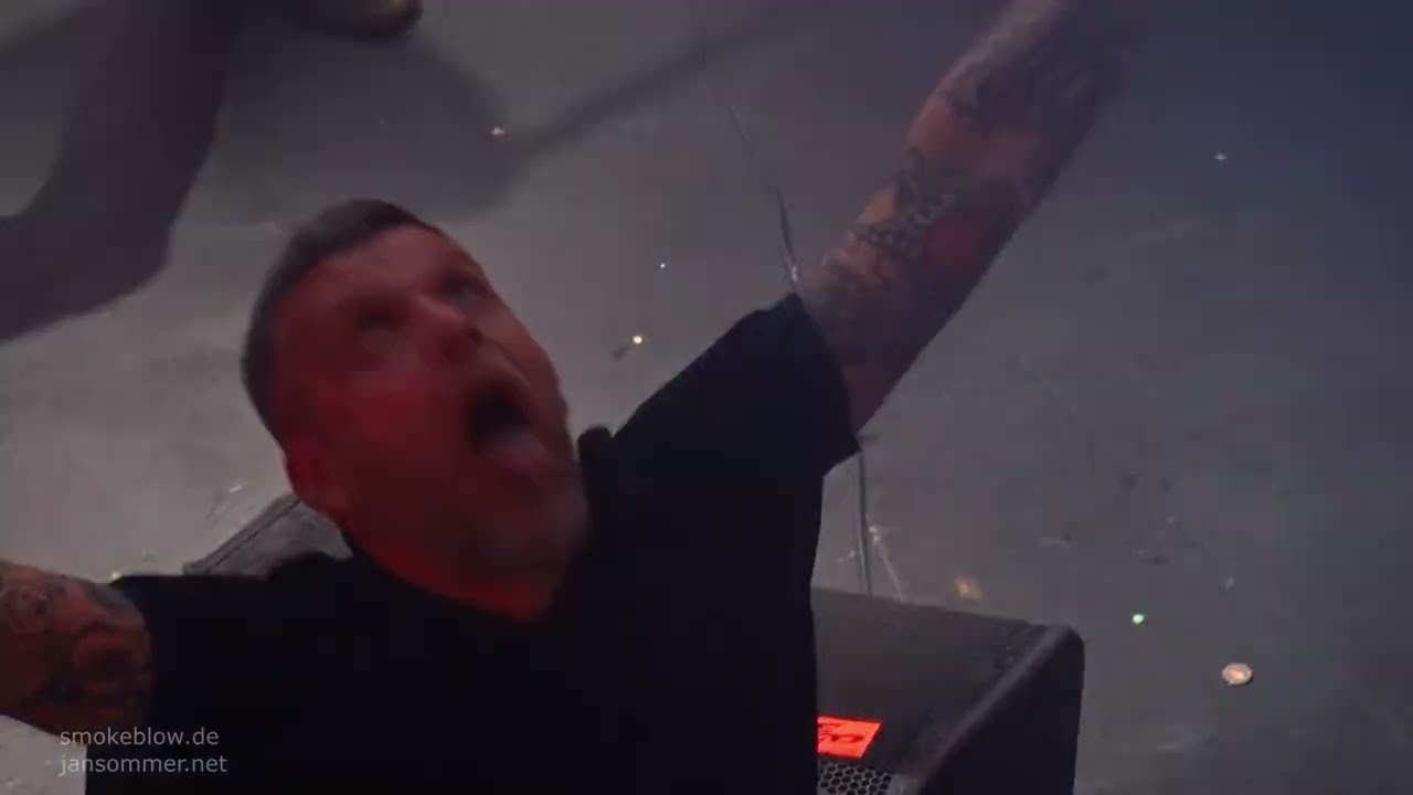 Smoke Blow "Final Hands" 2024 live in der Fabrik in Hamburg Teil 3/4