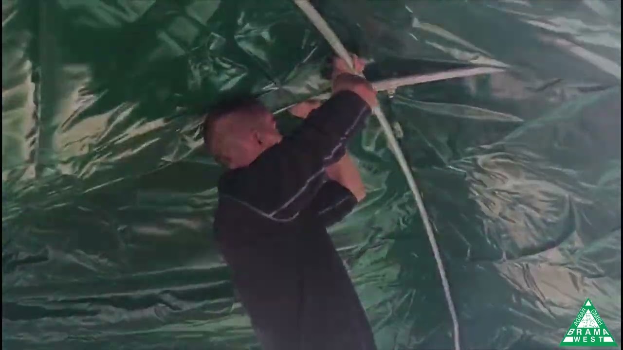 Weideunterstand mit Windschutznetz