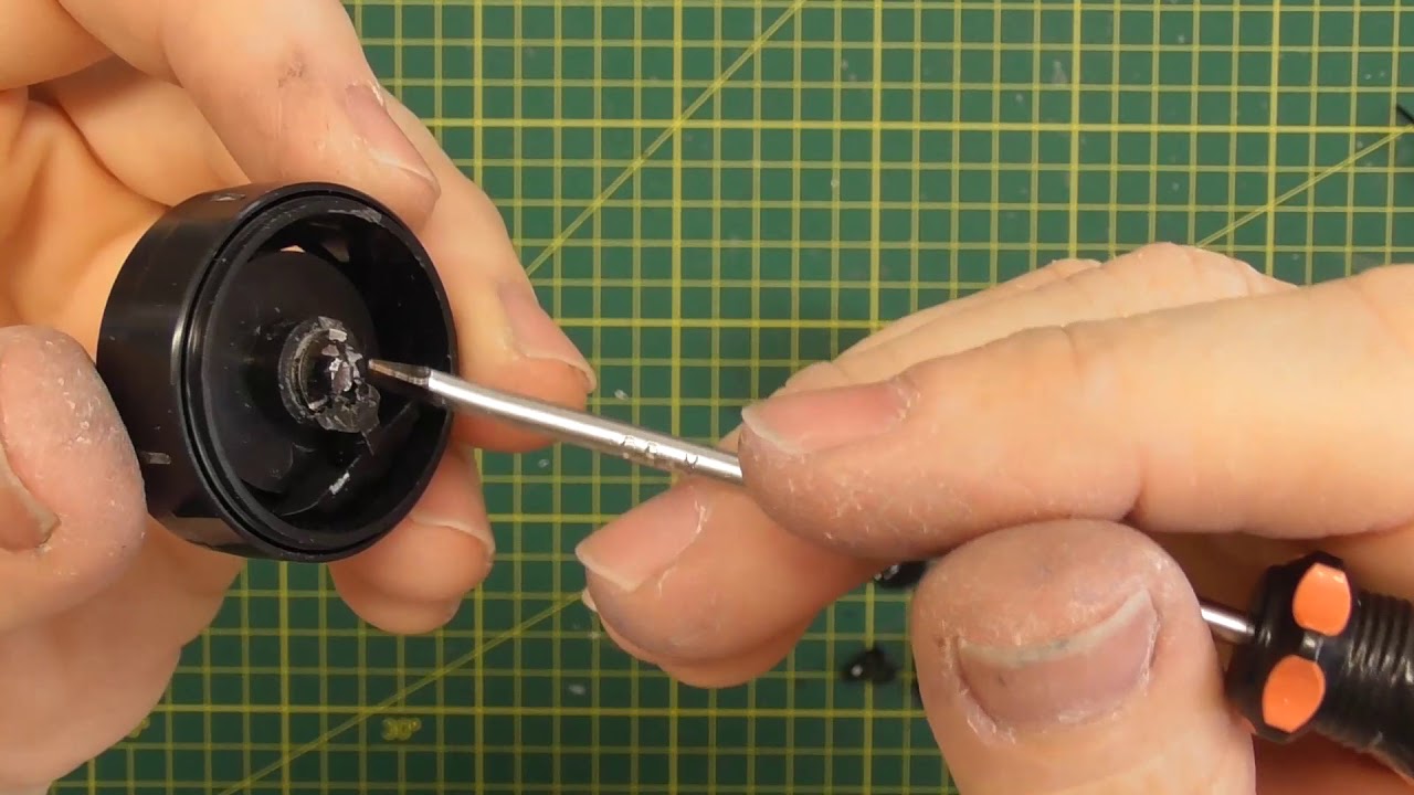AUTOART WHEEL REMOVAL FAIL - EXPLAINED