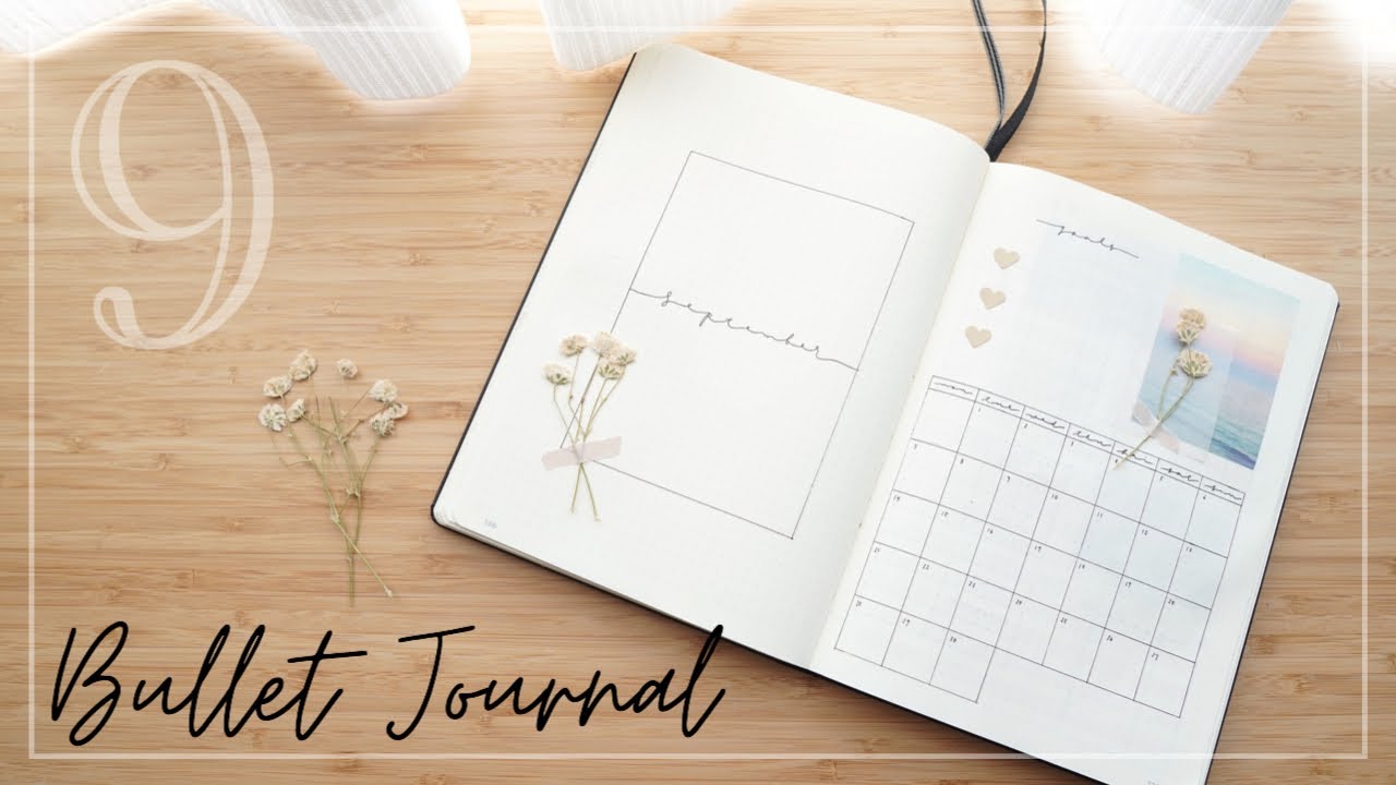 《bujo》9月のセットアップ。押し花を使ったシンプルでかわいいデザイン。《バレットジャーナル/plan with me/setup/ideas/September2020》