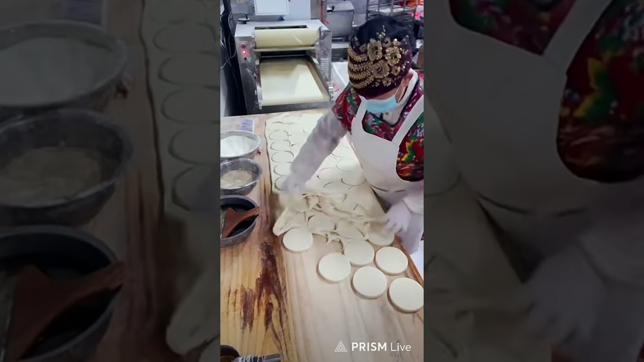 Steamed buns with various fillings