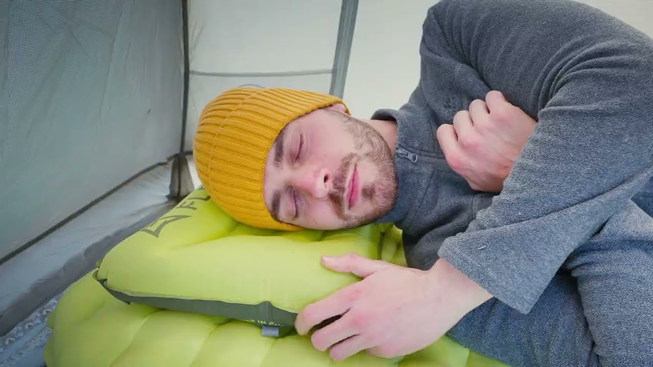 Tiny Sleeping Pad - World's Lightest Sleeping Pad with Automatic Inflation | Flextail | Outdoor