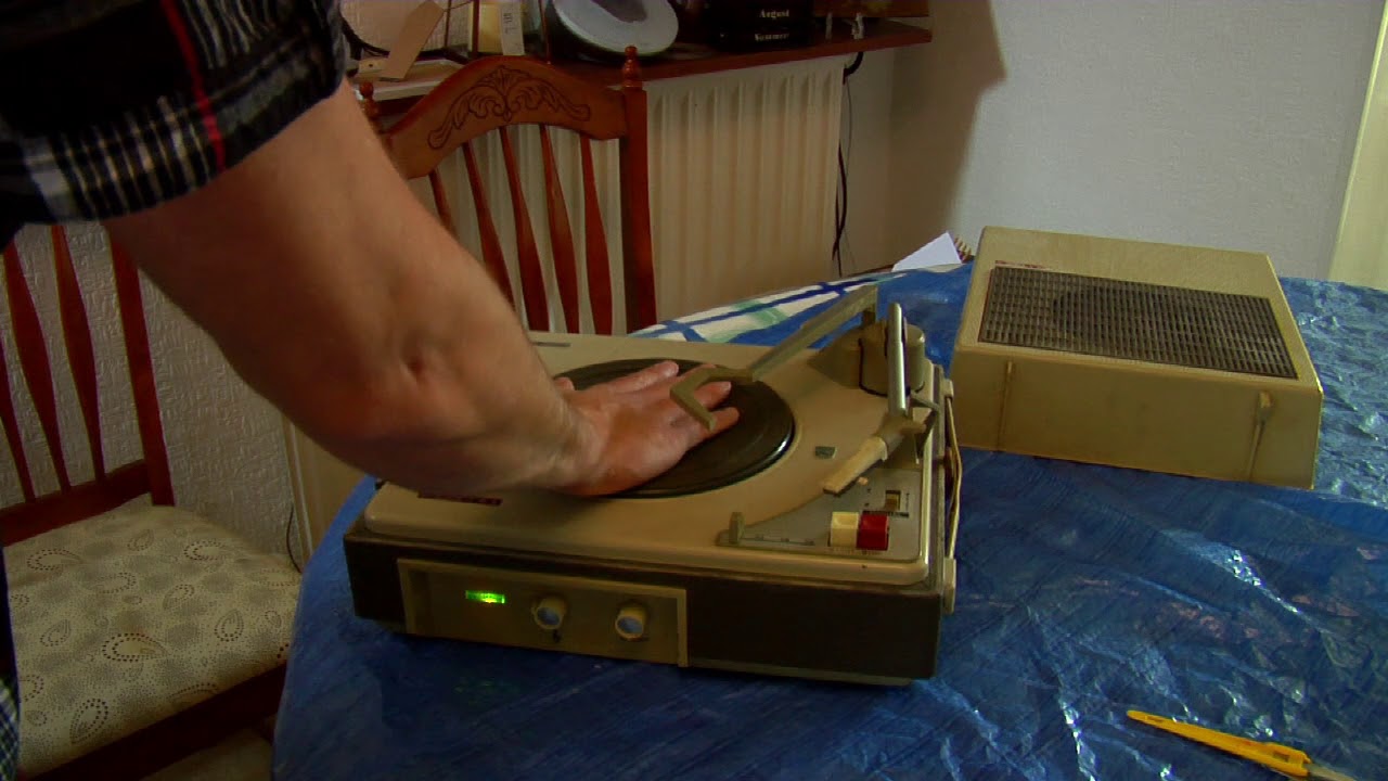 How to fix Philips AG 4025 CL86 Valve Broken Record Player Motor From Ebay Part One