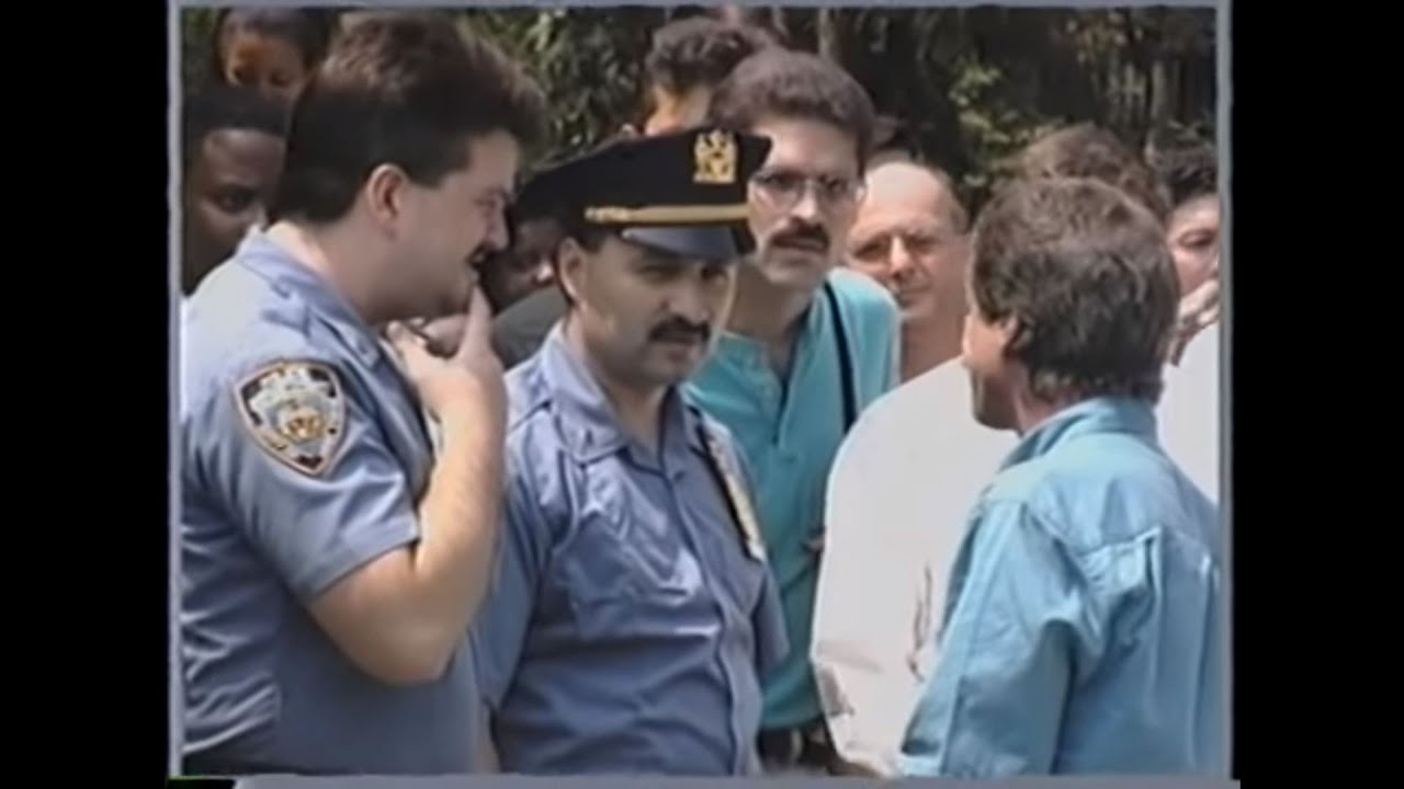 Watch the Police Stop Open Air Preaching: New York